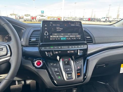 New 2026 Honda Odyssey Elite image 18