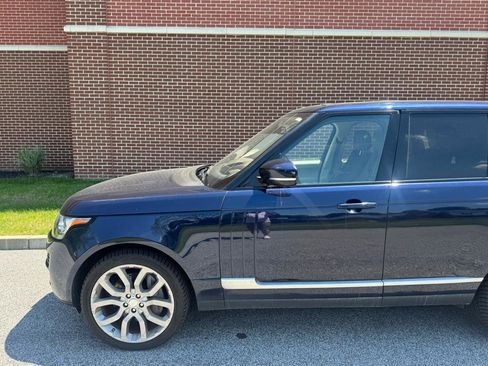 Used 2016 Land Rover Range Rover Supercharged AWD/4WD image 4