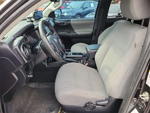 Used 2019 Toyota Tacoma SR image 16
