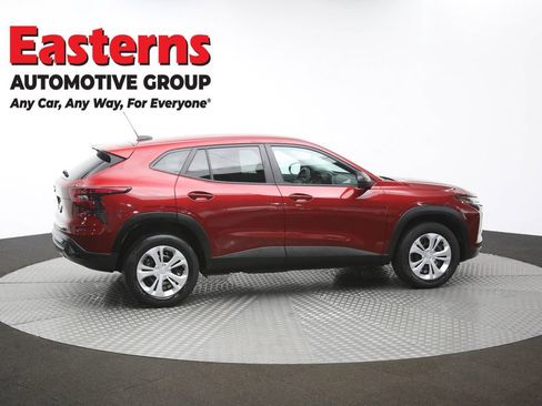 Used 2024 Chevrolet Trax LS FWD image 43