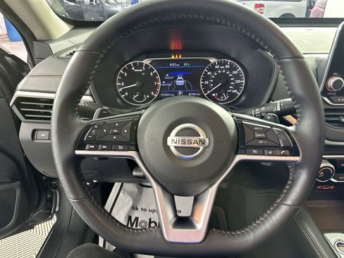 Used 2019 Nissan Altima 2.5 SR w/ SR Premium Package image 14