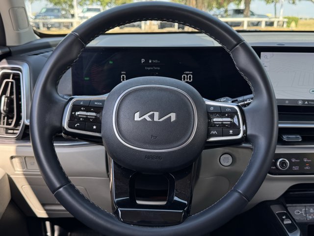 Used 2025 Kia Sorento EX w/ EX Panoramic Sunroof Package AWD/4WD image 13