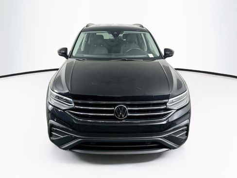 Used 2022 Volkswagen Tiguan S FWD image 2