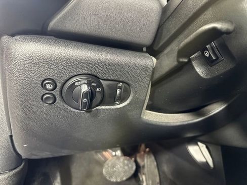 Used 2022 MINI Cooper S w/ Premium Package image 19