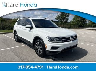 Used 2019 Volkswagen Tiguan SE image 1