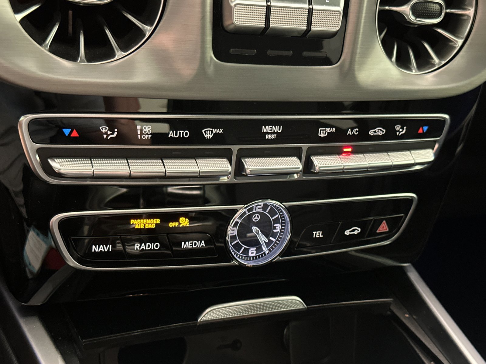 Used 2022 Mercedes-Benz G 550 w/ Exclusive Interior Package image 20
