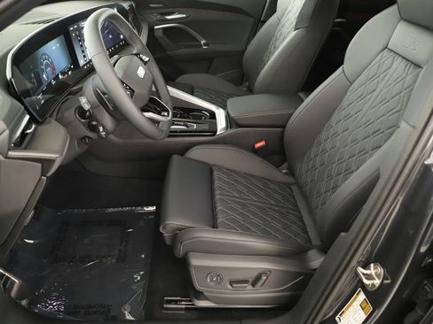 New 2026 Audi SQ5 Prestige AWD/4WD image 24