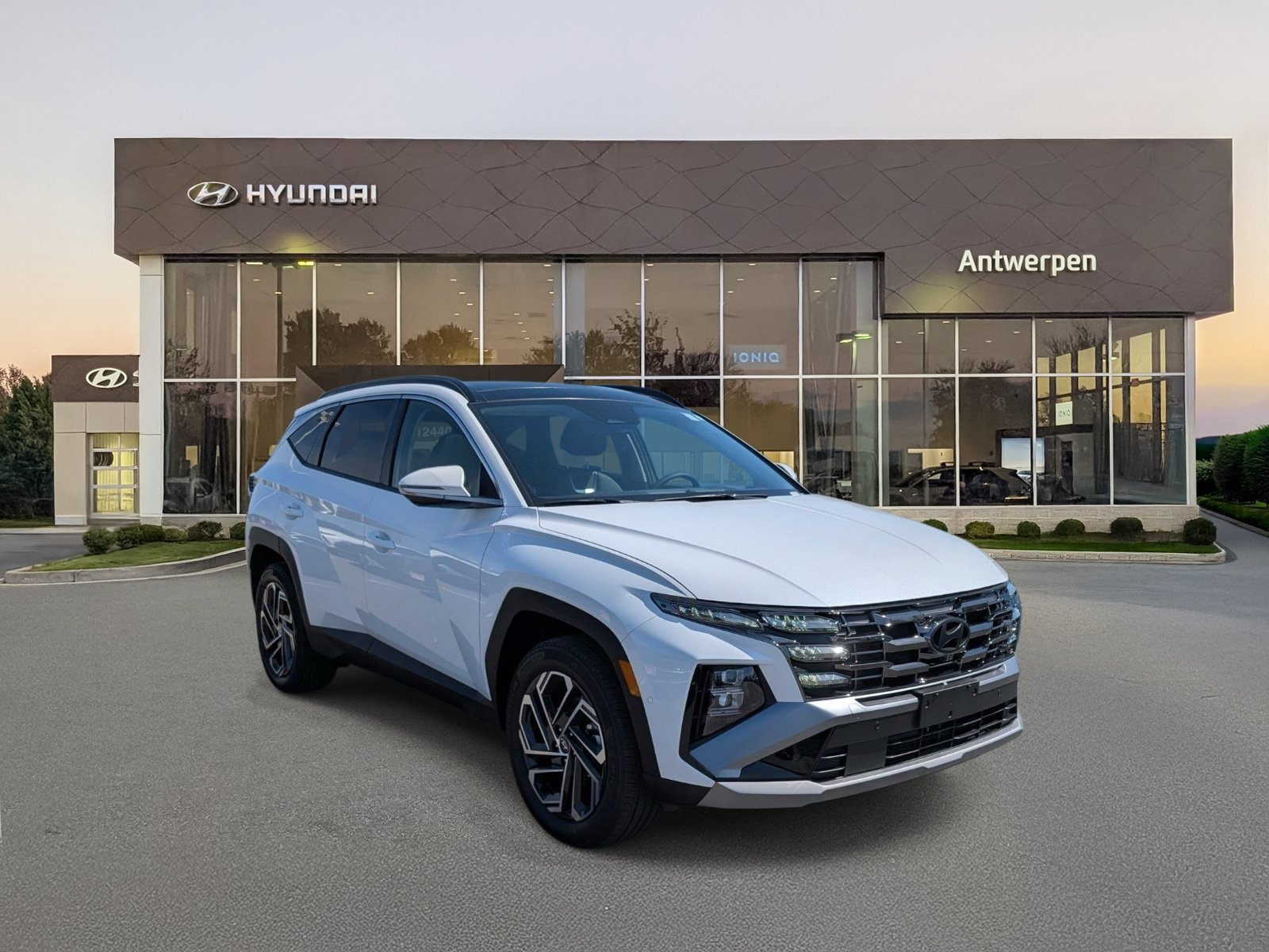 New 2026 Hyundai Tucson Limited AWD/4WD image 1