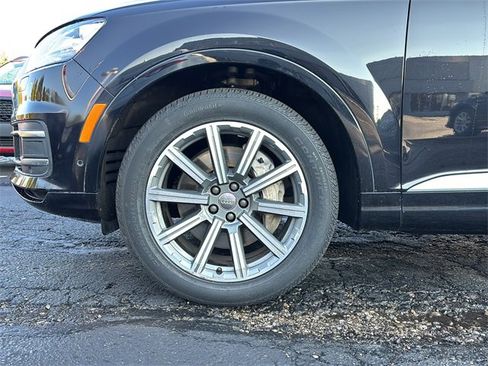 Used 2019 Audi Q7 3.0T Prestige w/ Prestige Package image 27