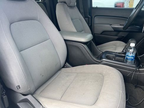 Used 2015 Chevrolet Colorado W/T w/ WT Convenience Package AWD/4WD image 3