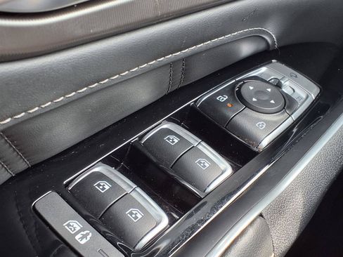 Used 2025 Kia Sorento SX FWD image 20