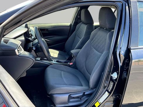 Used 2022 Toyota Corolla LE image 16