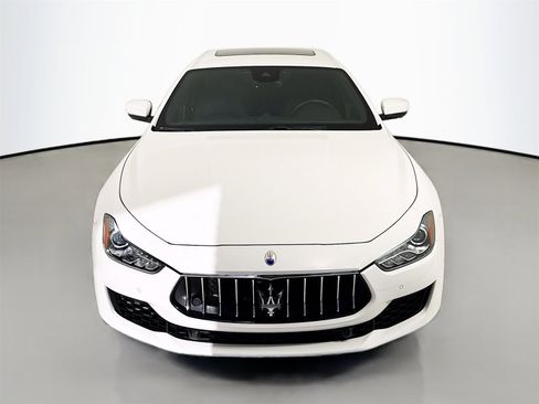Used 2021 Maserati Ghibli S image 2