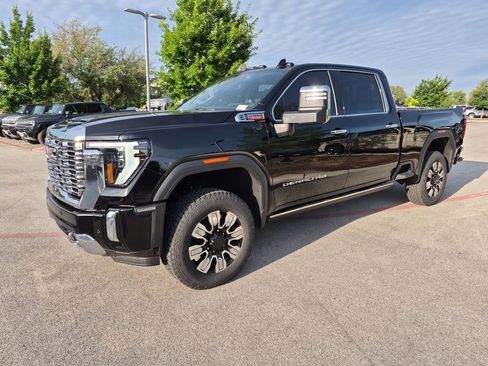 New 2026 GMC Sierra 2500 Denali w/ Denali Reserve Package AWD/4WD image 3