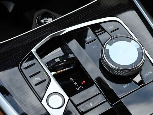 New 2026 BMW X5 xDrive40i w/ Executive Package image 15