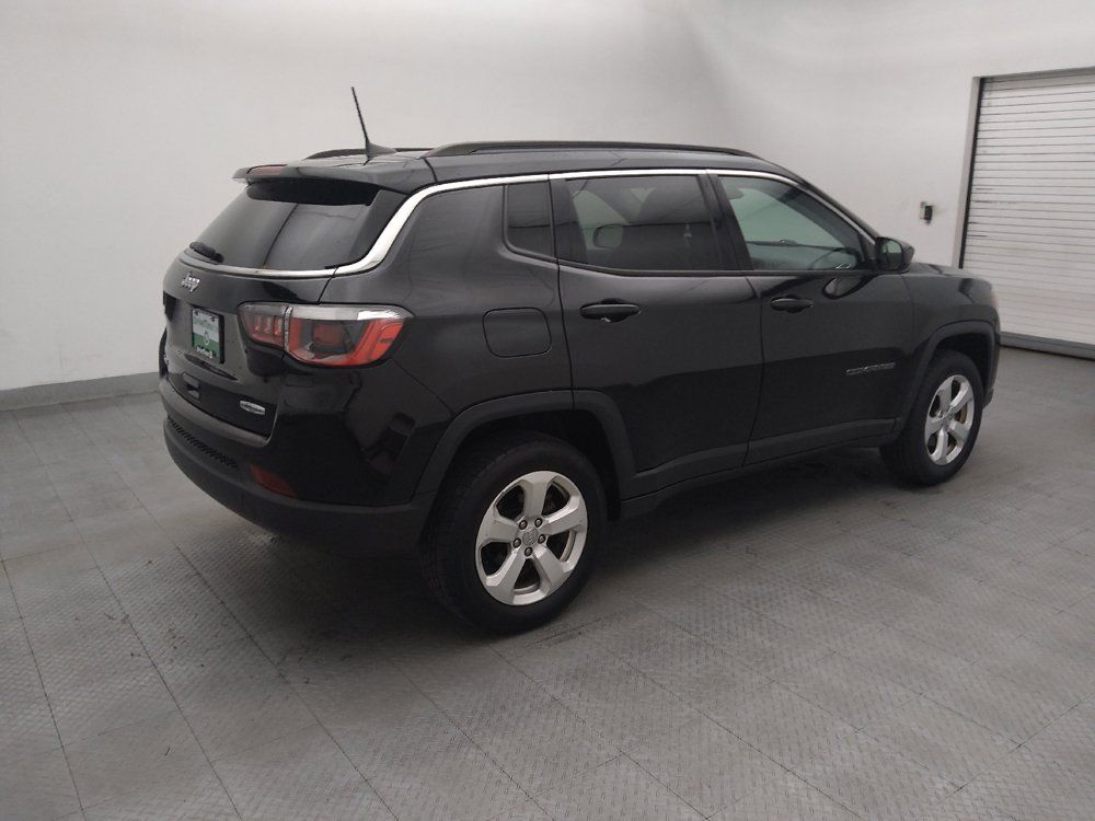 Used 2019 Jeep Compass Latitude w/ Cold Weather Group AWD/4WD image 10