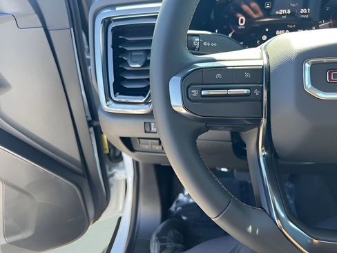 Used 2025 GMC Canyon AT4 w/ Nightfall Edition AWD/4WD image 14