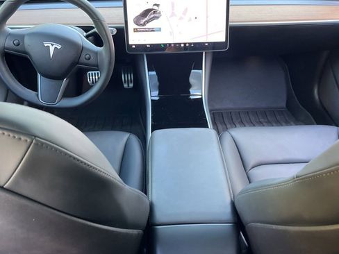 Used 2020 Tesla Model 3 Long Range image 17