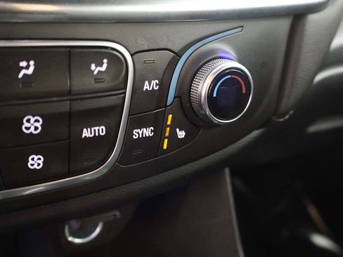 Used 2023 Chevrolet Traverse LT w/ LPO, Floor Liner Package AWD/4WD image 47