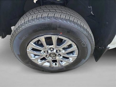 Used 2024 Toyota Tacoma SR5 image 9