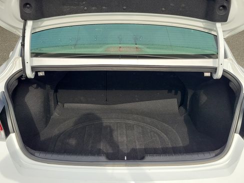 Certified 2025 Hyundai Elantra SEL FWD image 20