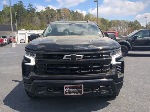 Used 2024 Chevrolet Silverado 1500 RST AWD/4WD image 2