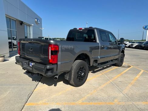 New 2026 Ford F250 XLT w/ XLT Premium Package AWD/4WD image 9