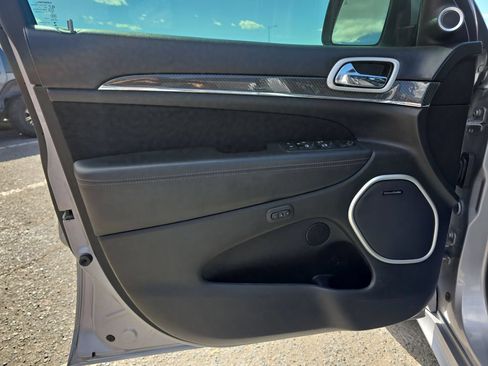 Used 2020 Jeep Grand Cherokee SRT AWD/4WD image 11