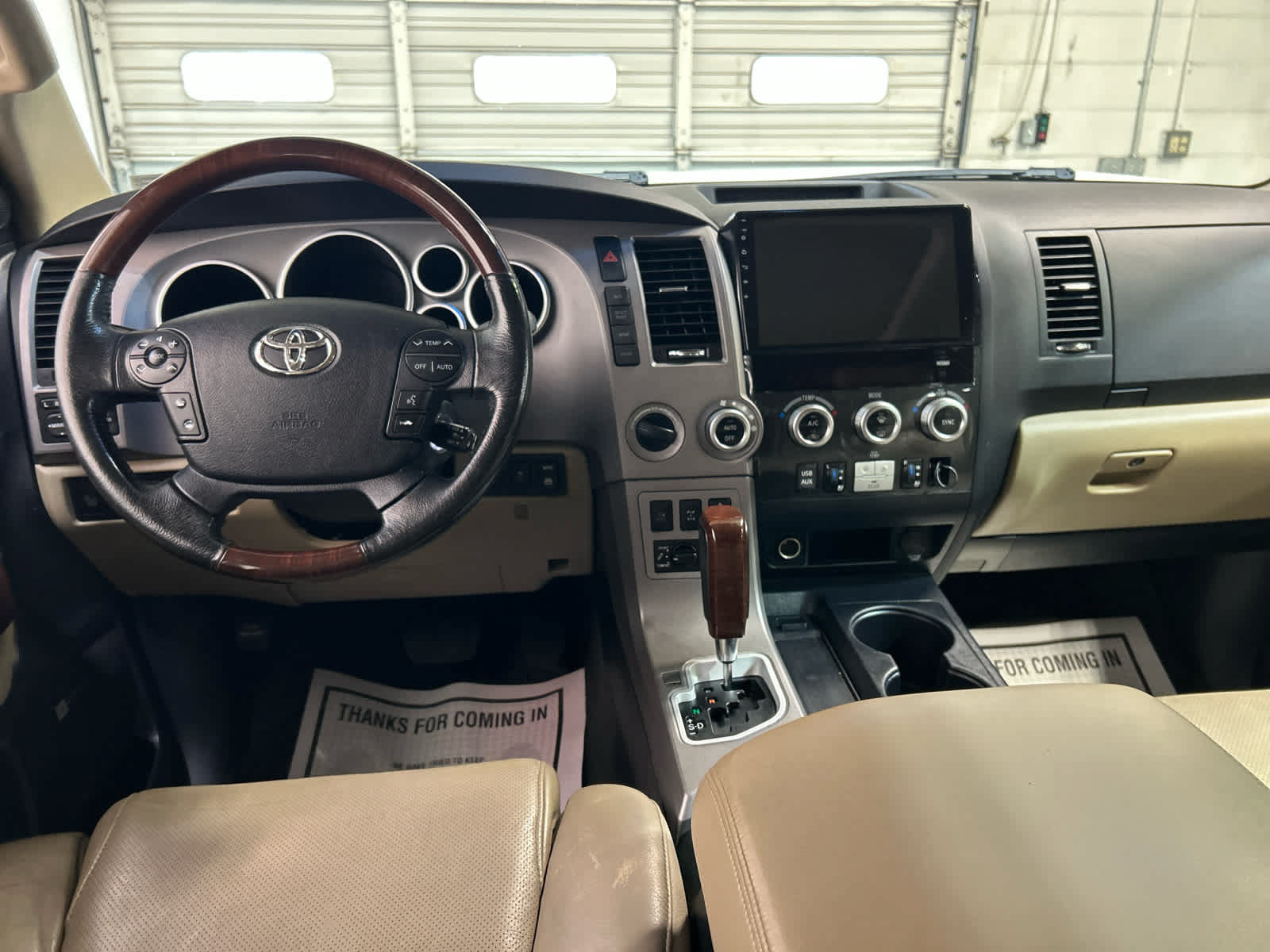 Used 2012 Toyota Sequoia Platinum AWD/4WD image 4