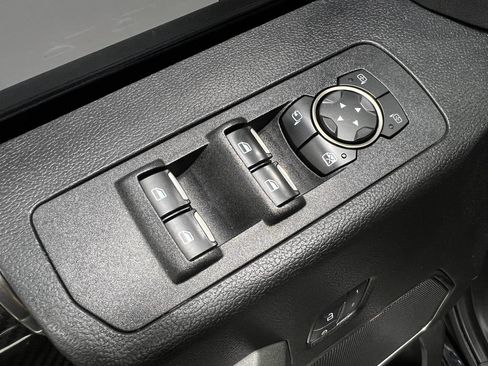 Used 2018 Ford F150 Raptor w/ Equipment Group 802A Luxury AWD/4WD image 17