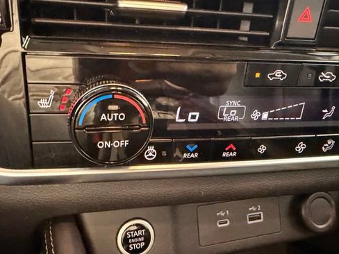 Used 2021 Nissan Rogue SL w/ Premium Package AWD/4WD image 27