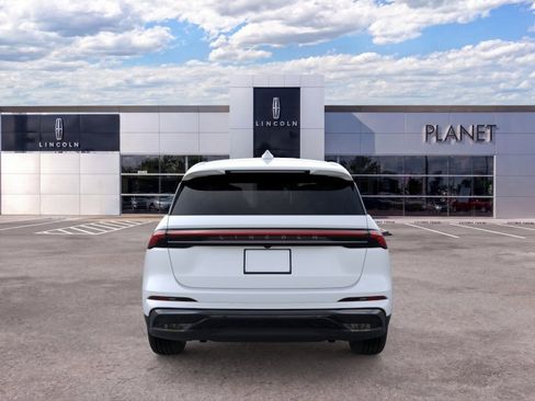 New 2026 Lincoln Nautilus Premier w/ Jet Appearance Package AWD/4WD image 5