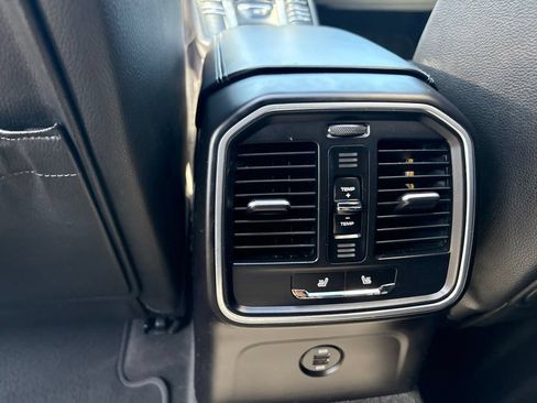Used 2018 Porsche Macan S AWD/4WD image 20