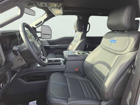 New 2026 Ford F250 Platinum AWD/4WD image 9