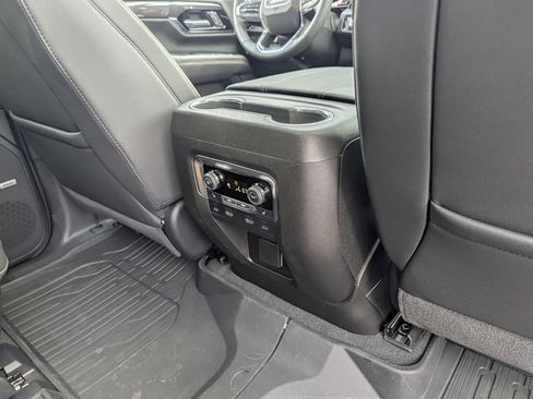 New 2026 GMC Yukon Elevation w/ Elevation Premium Package AWD/4WD image 32