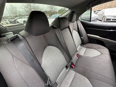 Used 2019 Toyota Camry LE image 34