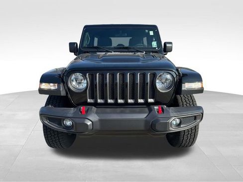 Used 2022 Jeep Wrangler Unlimited Rubicon image 2