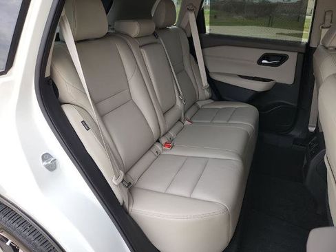 Certified 2023 Nissan Rogue SL w/ SL Premium Package image 20