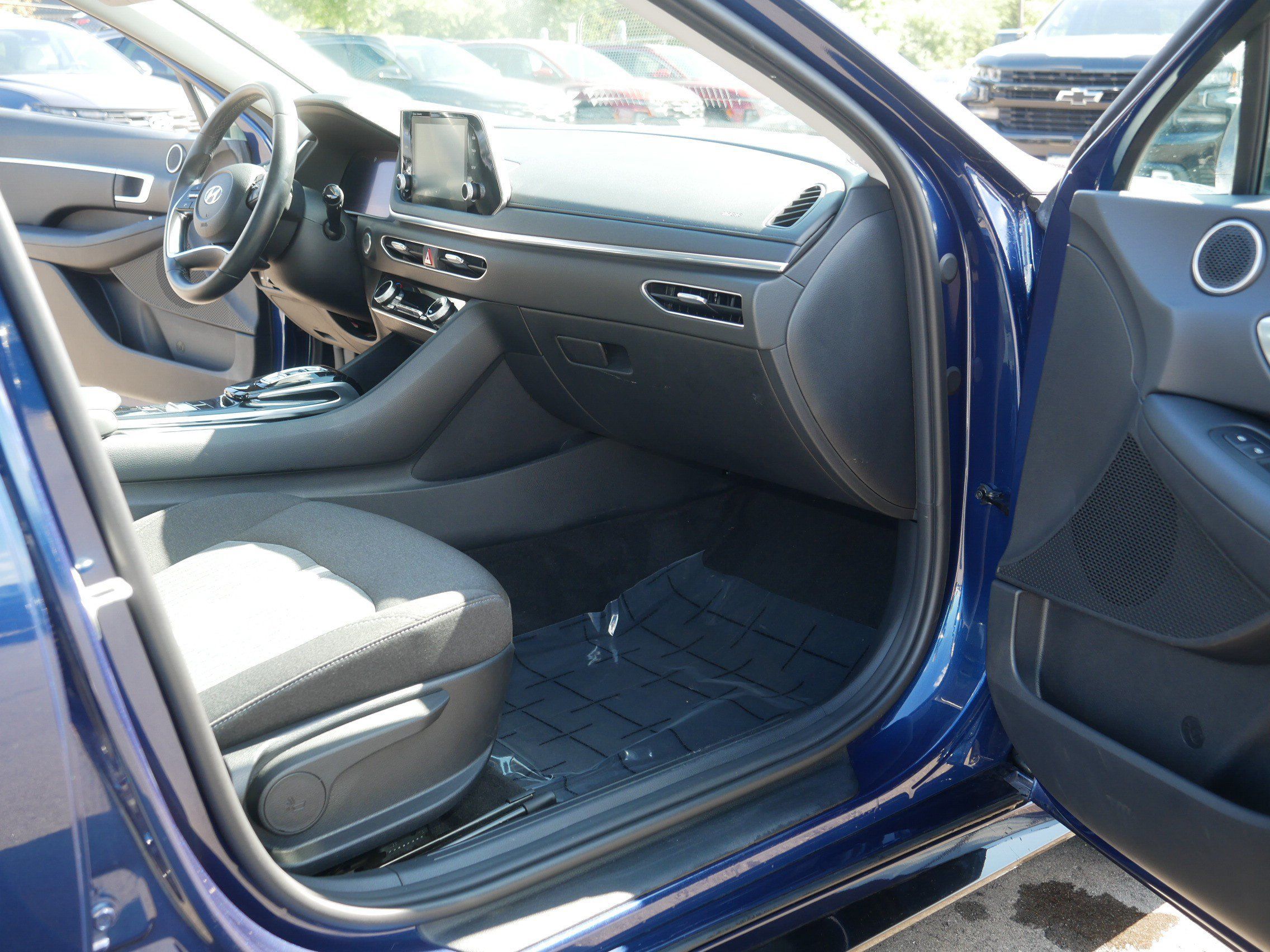 Used 2020 Hyundai Sonata SEL w/ Convenience + Sunroof Package FWD image 19