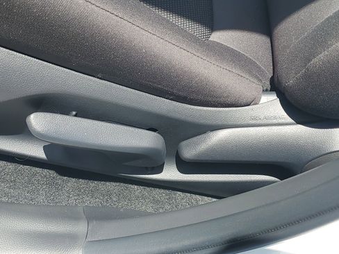 Certified 2024 Toyota RAV4 LE AWD/4WD image 19