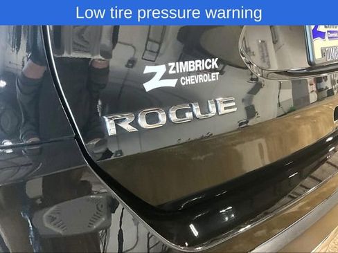 Used 2018 Nissan Rogue S image 23