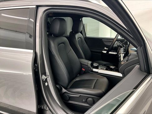 Certified 2022 Mercedes-Benz GLB 250 4MATIC image 6