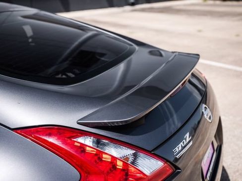 Used 2010 Nissan 370Z Touring w/ Sport Pkg RWD image 28