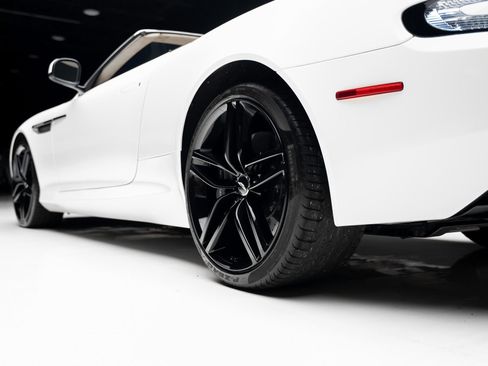 Used 2016 Aston Martin DB9 GT image 76