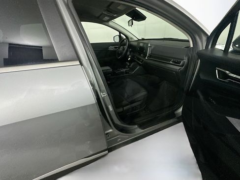 Used 2024 Kia Sportage LX image 28