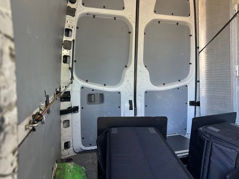 Used 2017 Mercedes-Benz Sprinter 2500 image 16