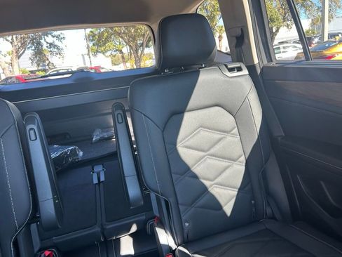 New 2026 Volkswagen Atlas SE image 14