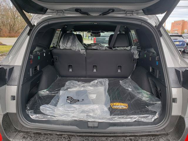 Used 2026 Subaru Outback Wilderness AWD/4WD image 5