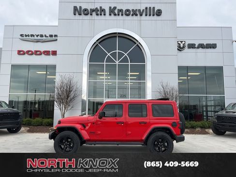 Used 2021 Jeep Wrangler Unlimited Sahara image 2