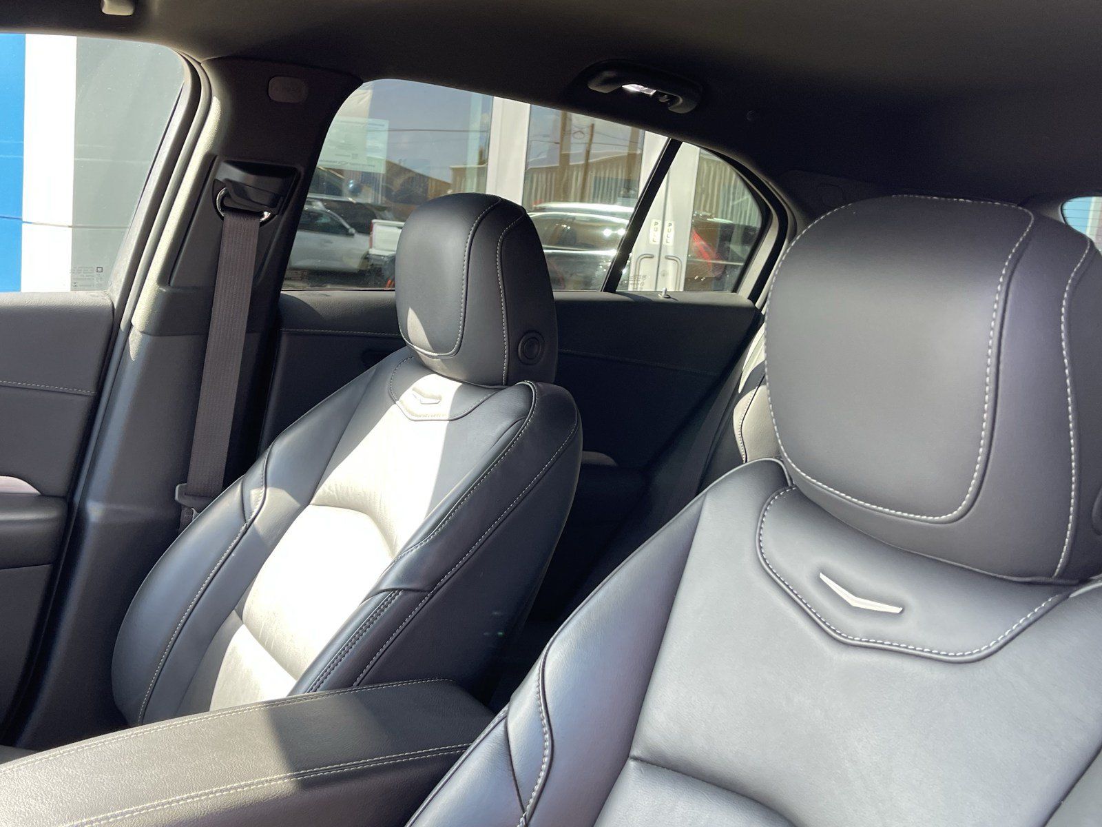Used 2024 Cadillac XT4 Premium Luxury AWD/4WD image 17